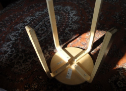 Под Воронежем мужчина забил до смерти свою сожительницу телевизором и табуретом