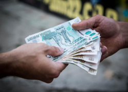 Любительница пьяной езды попыталась подкупить воронежского начальника полиции, но не смогла 