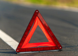 Женщина на Hyundai отправила пенсионера-нарушителя в больницу в Воронежской области 