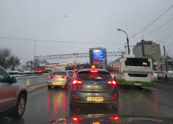 Город поплыл: оттепель парализовала Воронеж