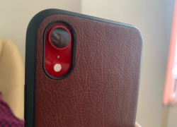 17-летняя девушка избила школьницу и заставила ее раздеться на камеру под Воронежем 