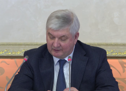 С "важного разговора" начали первую рабочую неделю в Воронежском правительстве