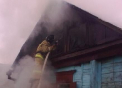 Вечером под Воронежем полыхал жилой дом 