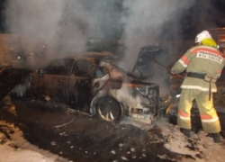 Ночью под Воронежем на трассе полыхал ВАЗ-2112