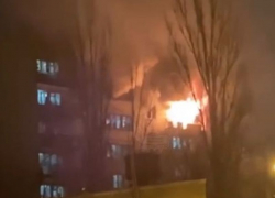 В страшном пожаре в общежитии погиб мужчина на Березовой Роще в Воронеже
