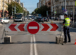 В центре Воронежа почти на сутки запретят парковку и перекроют движение