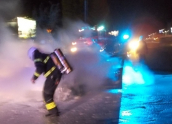 В Центре Воронежа дотла сгорел «Range Rover»