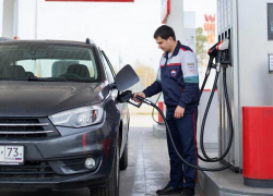 Аномалия с ценами случилась на топливном рынке Воронежа