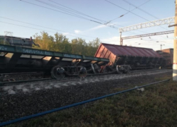 Аварийную причину массовой задержки поездов изучают воронежские следователи