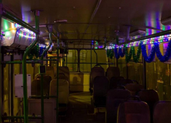 Новогодний троллейбус появился в Воронеже