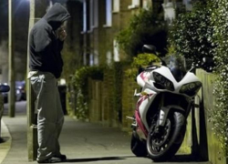 17-летний воронежец может отправиться в колонию за угон мотоцикла у своего отца