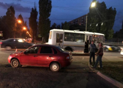 Стали известны подробности ДТП с автобусом, в котором пострадала воронежская пенсионерка