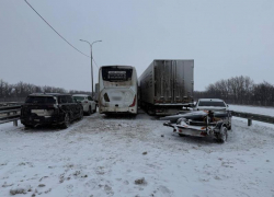 15 машин столкнулись на М-4 «Дон»