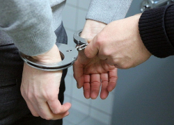 Жительница Воронежа уговорила 13-летнего родственника совершить с ней преступление