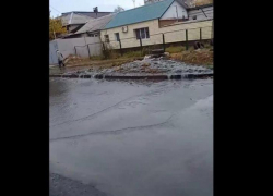 Разлив зловонной реки показали на видео в Воронеже