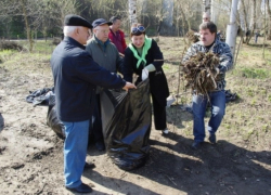 Губернатор Алексей Гордеев поблагодарил воронежцев за участие в субботниках