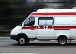 Выпавшая из окна девочка умерла по дороге в больницу в Воронеже