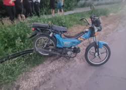 11-летний мальчик на мопеде пострадал в аварии в Воронежской области