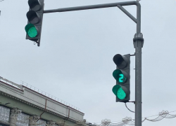 Иномарка снесла школьницу на переходе в Воронеже 