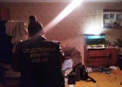 Двойное убийство: мужчину и женщину нашли зарезанными в квартире в Воронеже 