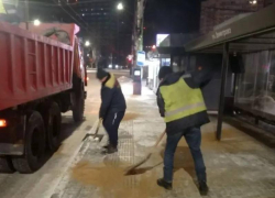 Куда жаловаться на наледь, рассказали воронежцам  