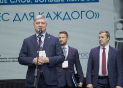 Почему не надо давать деньги бизнесменам, рассказал губернатор Гусев