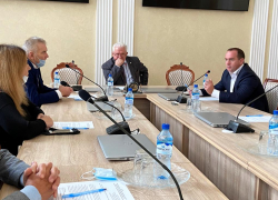 Оппозиция в Воронежской области нагрузила единороссов наказами