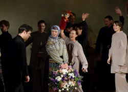 В Воронеже отметили 90-летие Воронежского театра кукол