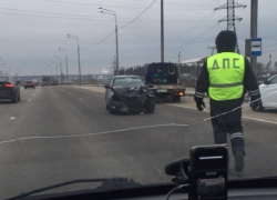Последствия жесткого ДТП на окружной в Воронеже попали на видео 