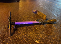 Мужчина попал в больницу, когда сел на электросамокат в центре Воронежа