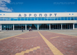 При посадке самолет рейса «Москва-Воронеж» развернуло и вынесло со взлетной полосы