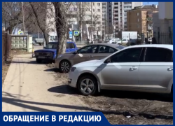 Грязные последствия водительских проделок показали у школы в Воронеже 