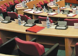 Гусев, Макин, Логвинов и другие идут заполнять собой парламенты