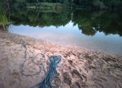 Опубликованы фото с места гибели подростка в воронежском озере 