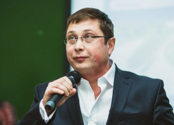 Кипучий ректор ВГУ празднует 48-летие