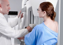 Власти готовы потратить десятки миллионов рублей на пиар, а на поддержку женщин с раком груди денег нет