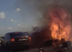 Момент ДТП с 34 машинами на трассе М4 «Дон» попал на видео