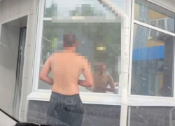 Самый летний прием душа показали на видео в Воронеже