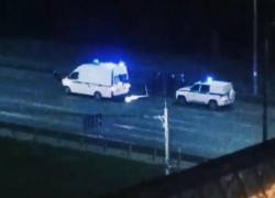 Мотоциклист перевернулся и сбил пешехода у кафе в Воронеже 