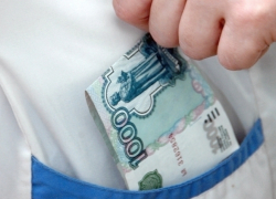 За взятку в 600 рублей воронежский врач может быть оштрафован на миллион 