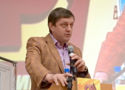 Олег Пахолков празднует день рождения