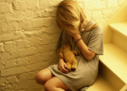 Житель Воронежской области изнасиловал 14-летнюю падчерицу