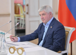 Без ограничений: про топливо в Воронеже рассказал губернатор 