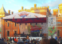 Воронежцев довезут до «Усадьбы Jazz» на бесплатных автобусах 	