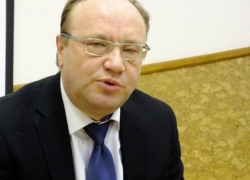 ЛДПР потребовала объяснить бюджетные траты на раскаявшегося во взятке политтехнолога из Воронежа Дмитрия Нечаева