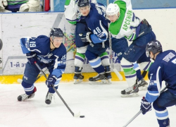 Воронежский «Буран» проиграл «Горняку» перед двумя тысячами зрителей