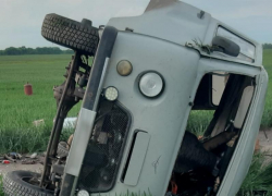 Воронежец погиб в перевернутом УАЗ посреди поля 