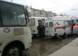 На левом берегу Воронежа маршрутный ПАЗ снес пешехода на тротуаре