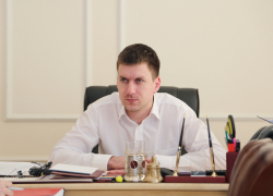 Антиликаторов после слов об отставке встретился с воронежскими предпринимателями