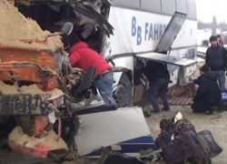 Последствия жуткой аварии с автобусом на трассе М-4 «Дон» под Воронежем попали на видео